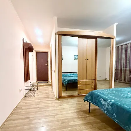 Apartment Studio-apartment Near Ocean Plaza Kyiv